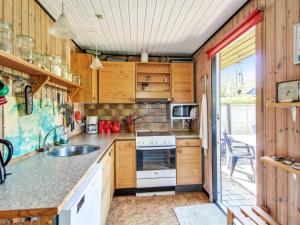 Holiday Home Carita - 500m from the sea by Interhome