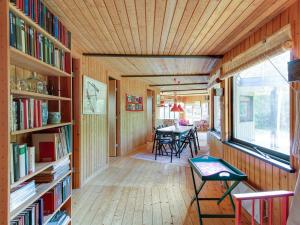 Holiday Home Bryndis - 300m from the sea by Interhome