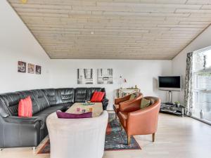 Holiday Home Sylvelin - 400m to the fjord by Interhome