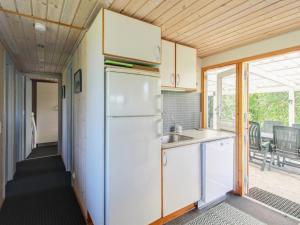 Holiday Home Jukka - 700m from the sea by Interhome
