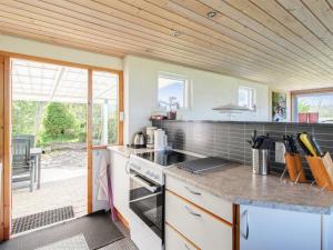 Holiday Home Jukka - 700m from the sea by Interhome