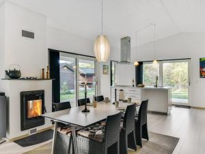 Holiday Home Elfriede - 400m to the fjord by Interhome