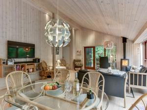 Holiday Home Nelie - 40km from the sea by Interhome