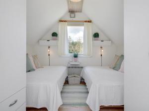 Holiday Home Botwith - 400m from the sea by Interhome