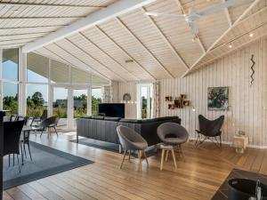 Holiday Home Eljas - 200m to the fjord by Interhome