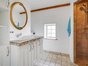 Holiday Home Faik - 650m from the sea by Interhome