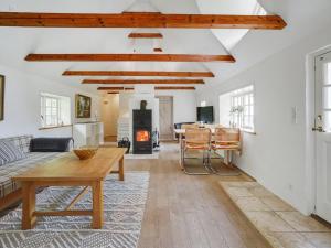 Holiday Home Faik - 650m from the sea by Interhome