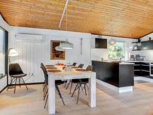 Holiday Home Alida - 1-1km from the sea by Interhome