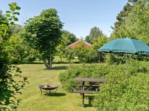 Holiday Home Hila - 900m from the sea by Interhome