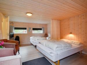 Holiday Home Hermand - 700m from the sea by Interhome