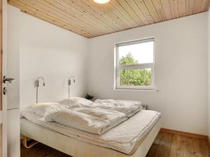 Holiday Home Lirim - 50m from the sea by Interhome