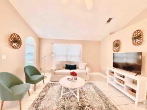 Bright & Spacious Getaway in Lovely NE Tallahassee