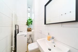 Staywell nähe Mauerpark - 65 QM Apartment