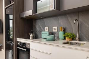 Menlyn Maine Luxury Apartments - Penthouse 1217