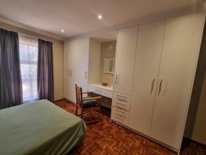 Peaceful, Cheerful, Family Friendly 3Bedroom house