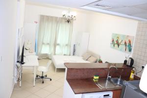 Modern Studio in Marina