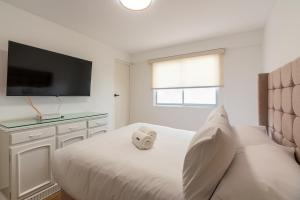 Pacific Miraflores Apartments by Geko