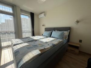 The Golden spot Modern Central Apartment with Garage and Balcony, Quiet Location