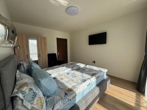 The Golden spot Modern Central Apartment with Garage and Balcony, Quiet Location