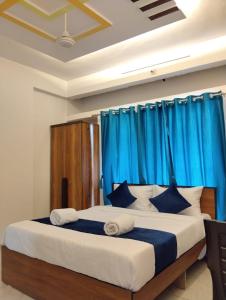 Hotel Shree Krishna Inn with Balcony Rooms