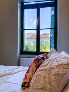 84 Luxury Suites in Center of Athens