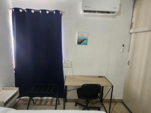 Casa céntrica, en privada con acceso controlado