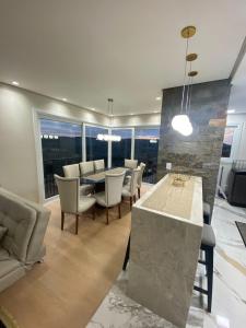 Apartamento CENTRO GRAMADO próximo RUA COBERTA LUXUOSO