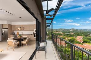 Cielo de Coco at Naumi, Ocean Views & Beach Club