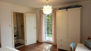 Sonnige 2-Zimmer Wohnung mit Terrasse und Garten