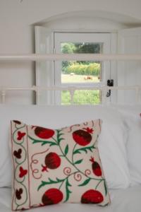 The Triumphal Arch East