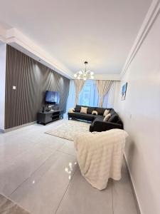 Oderms cozy apartment with Gym and Swimming Pool in Nairobi near JKIA Airport & SGR