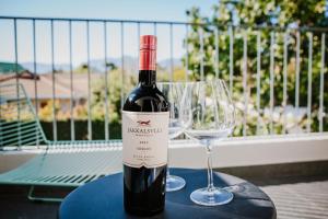 Mountain-View Stay, Aircon, WiFi, Parking