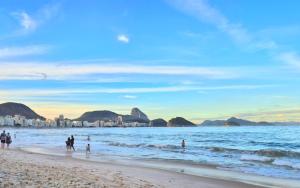 CopaBlue, frontal em andar alto a 150m da praia