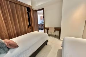 DToscana 308 by Del Mar