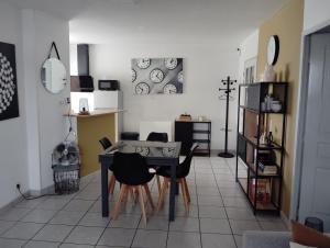 Charmant appartement 2 chambres - Proche Tours