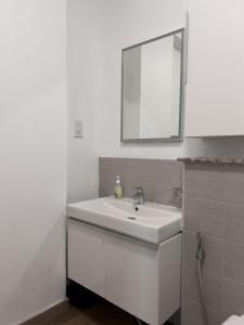 Nova Apartments 9th Floor Skyline View