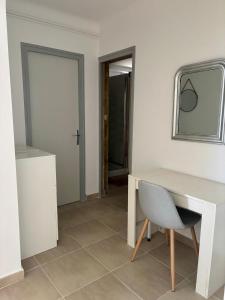 Appartement avec accès piscine