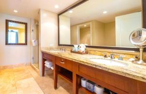 Honua Kai Hokulani 2 Free Rental Cars KBM Resorts Large Floorplan 2 Units 4 Bedrooms ML-1787