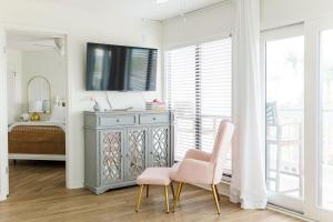 Newly Renovated Oceanfront Resort Family Fun 2B 2B