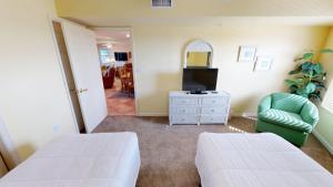 SeaCrest 605- by Holiday Isle Properties