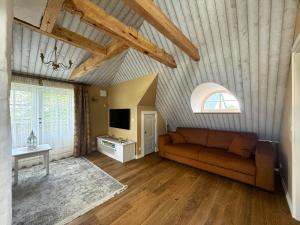 Kooli 7 - II floor sea view apartment with balcony in Haapsalu Old Town