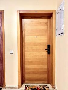 Beautiful apartment with pool and sea horizon view