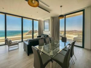 Waves & Views Luxury 3BR Oceanfront Condo