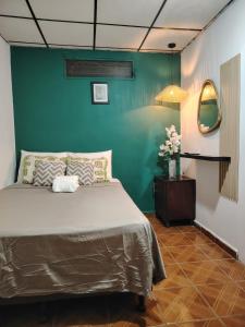 Sunshine Room Surf City El Tunco