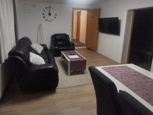 Apt4Rest - urban oasis & FREE PARKING