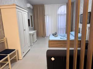 Aliona Santorini Drymades, Dhermi