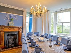 7 Bed in Tideswell 93808