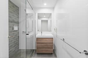 Serene 1BR Escape in South Brisbane