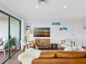 Sea Shapes Coastal Escape 3 Bed Apartment