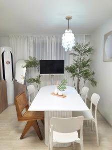 리스테이 마포 - Vily, Samgong